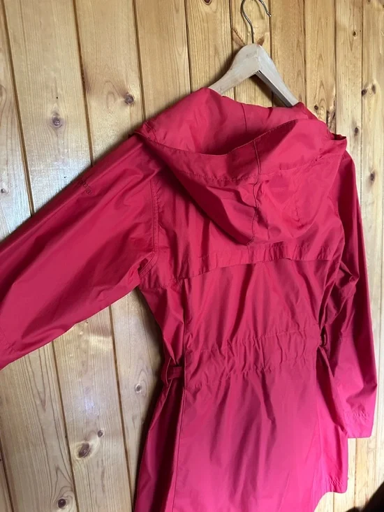 Columbia Women's Rain Jacket/Shell - Picture 4 of 9